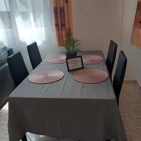 Brigi Fonyod